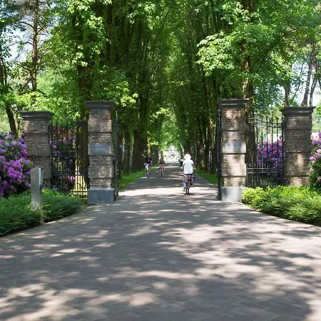 Villa Luxurious With Dishwasher Close To De Veluwe *