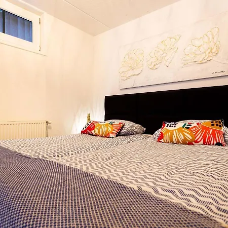 Villa Luxurious With Dishwasher Close To De Veluwe Lunteren